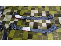 SKODA OCTAVİA ARKA TAMPON BRAKETİ