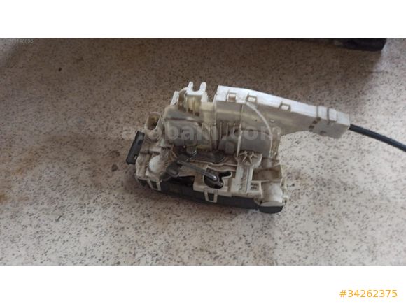 MERCEDES SPRİNTER KAPI KİLİDİ