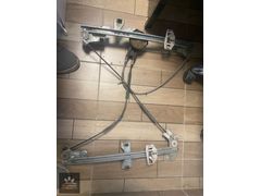 PEUGEOT PARTNER 1.9 SAĞ ÖN CAM KRİKOSU 1999-2006