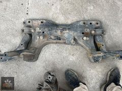 FORD CONNECT BEŞİK ÖN TRAVERS TAŞIYICI