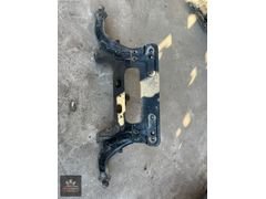 PEUGEOT PARTNER BERLİNGO ÖN BEŞİK TRAVERS TAŞIYICI 1999-2006
