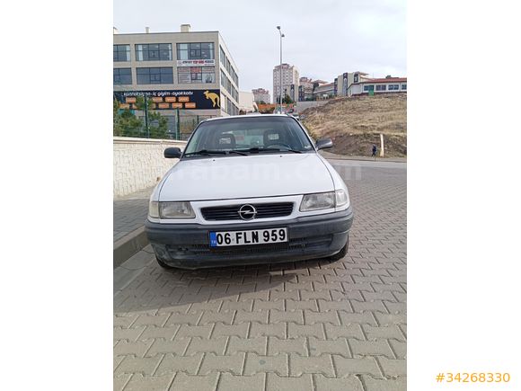 Sahibinden 225.000 km de Opel Astra 1.4 GL 1996 Model