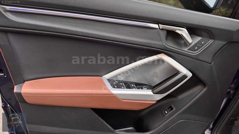 ÖZN MOTORS 'DAN Q3 S-LİNE 35TFSİ CAM TAVAN 5BLGE KMRA 92 xxx KM 4