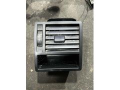 7E0819203 TRANSPORTER KALORİFER IZGARASI SAĞ SOL KLİMA MENFEZİ