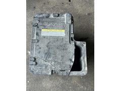 7C0801283 7C0907300 CRAFTER MAN TGE AKÜ TASİYİCİ ALT ÜST KAPAK