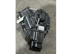 7H5819004H CARAVELLA MULTİVAN ARKA KALORİFER KAZANI MOTORU