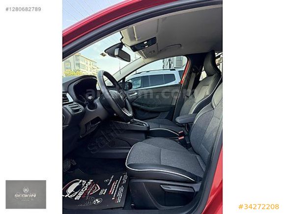 SEÇKİNDEN/2023 MODEL/ RENAULT/ CLİO 1.0 TCE ICON /HATASIZ