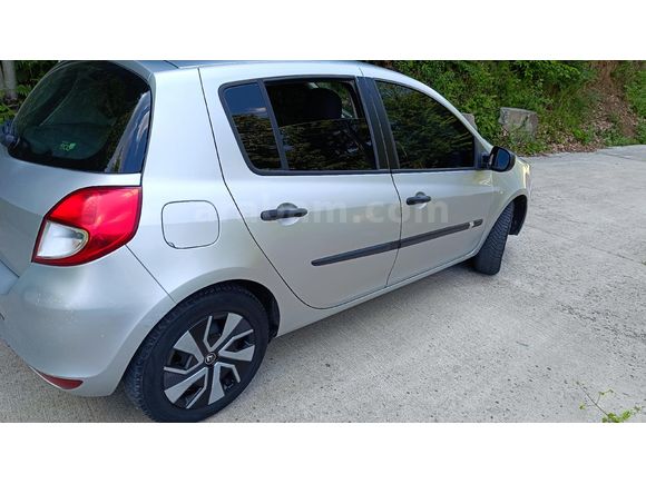 2011 Model Renault Clio 1.5 dizel