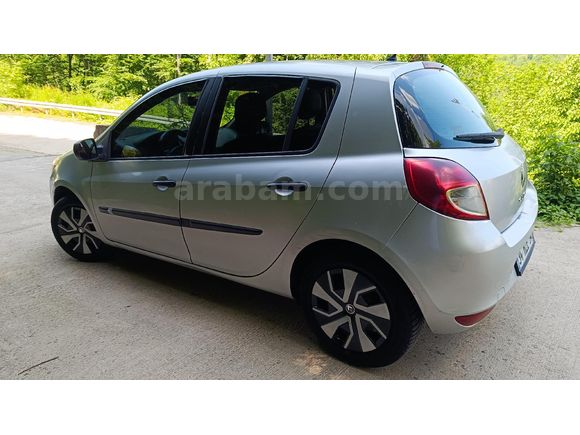 2011 Model Renault Clio 1.5 dizel