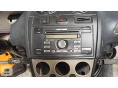 FORD FİESTA ORİJİNAL RADYO-CD ÇALAR GÜLSOY OTO