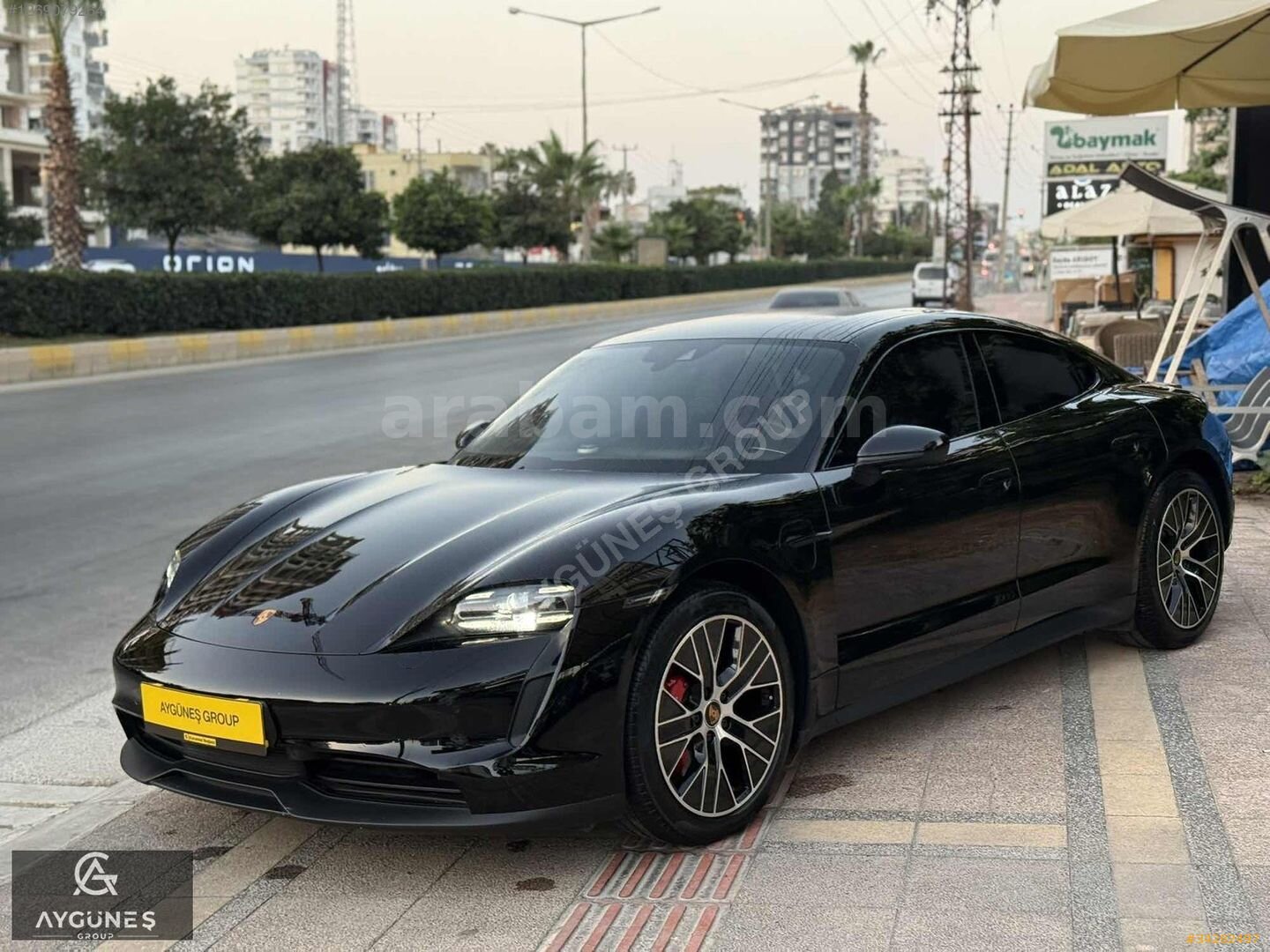 Galeriden Porsche Taycan Elektrik 4S Performance Plus 2022 Model Mersin 71.000 km Siyah 2