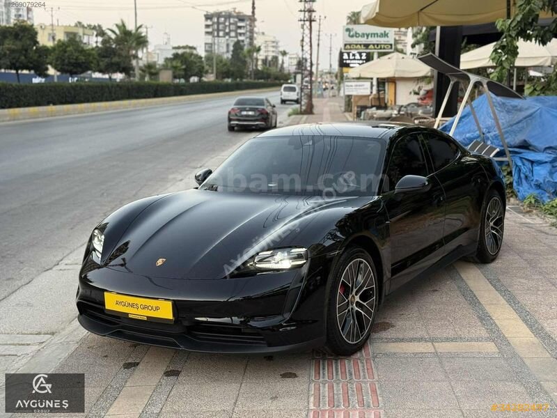 Galeriden Porsche Taycan Elektrik 4S Performance Plus 2022 Model Mersin 71.000 km Siyah