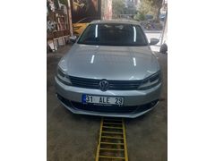 Sahibinden Volkswagen Jetta 1.6 TDi Comfortline 2012 Model Balıkesir 195.000 km Gri (Gümüş)