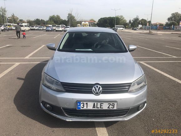 Sahibinden Volkswagen Jetta 1.6 TDi Comfortline 2012 Model Balıkesir 195.000 km Gri (Gümüş)