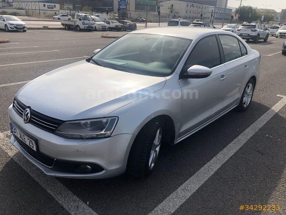 Sahibinden Volkswagen Jetta 1.6 TDi Comfortline 2012 Model Balıkesir 195.000 km Gri (Gümüş)