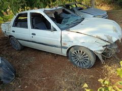 HASARLI 1999  Ford Escort CLX Uşak