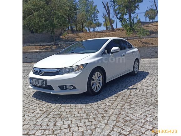 Sahibinden Honda Civic 1.6 i-VTEC Eco Premium 2012 Model