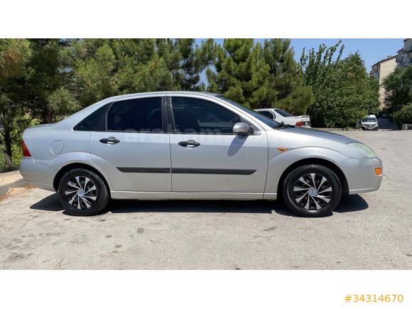Sahibinden Ford Focus 1.6 Ambiente 2001 Model 