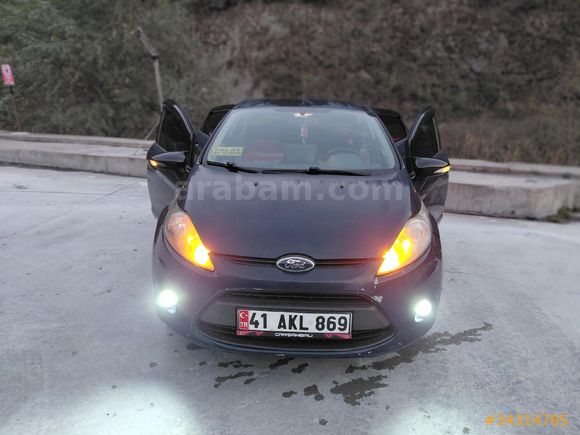 Sahibinden Ford Fiesta 1.25 Trend 2010 Model