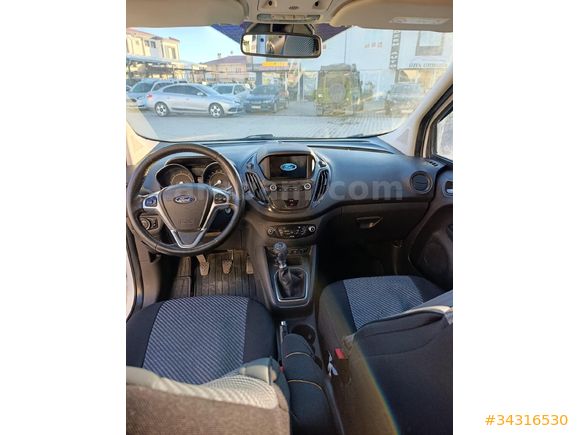 Galeriden Ford Tourneo Courier 1.5 TDCi Titanium Plus 2018 Model Van