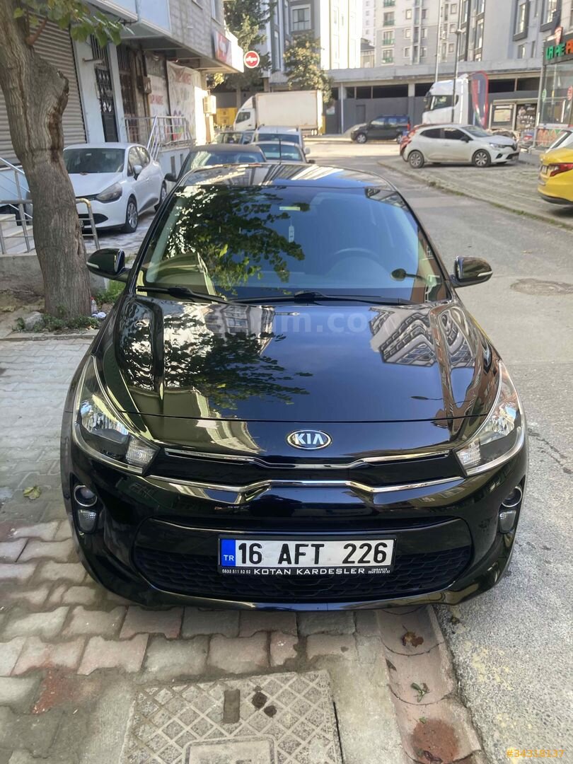 Sahibinden Kia Rio 1.4 CVVT Elegance Tekno 2019 Model İstanbul 50.000 km Siyah 1