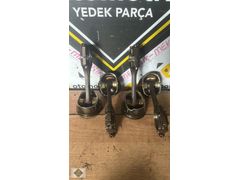 2.0 BENZİN AQY MOTOR 027B PİSTON VE KOLLARI ORJİNAL SÖKME