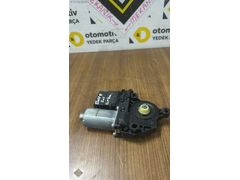 VW GOLF 5 SOL ARKA CAM MOTORU ORJİNAL ÇIKMA