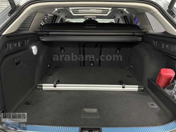 2025 ÇKŞLI VW PASSAT 1.5 E-TSI DSG CAM TAVAN NAVİGASYON HEAD-UP