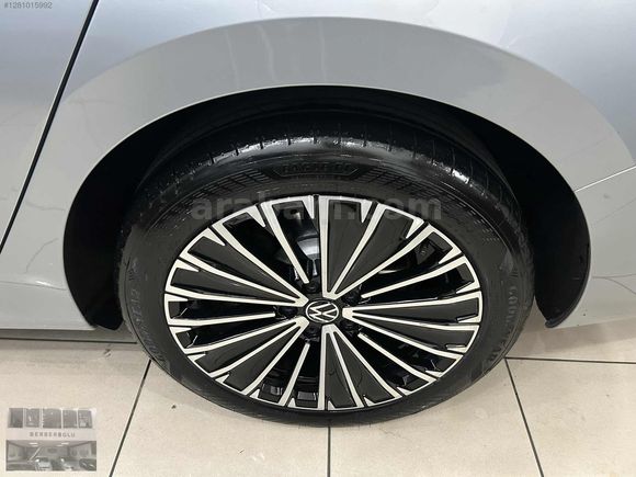 2025 ÇKŞLI VW PASSAT 1.5 E-TSI DSG CAM TAVAN NAVİGASYON HEAD-UP