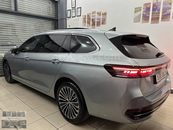 2025 ÇKŞLI VW PASSAT 1.5 E-TSI DSG CAM TAVAN NAVİGASYON HEAD-UP