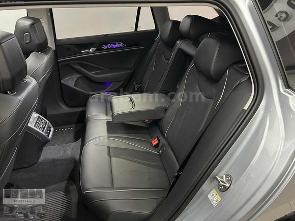 2025 ÇKŞLI VW PASSAT 1.5 E-TSI DSG CAM TAVAN NAVİGASYON HEAD-UP