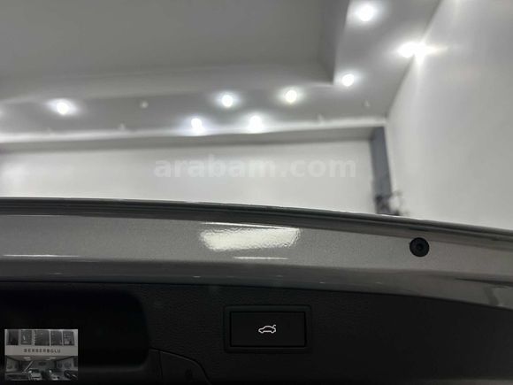 2025 ÇKŞLI VW PASSAT 1.5 E-TSI DSG CAM TAVAN NAVİGASYON HEAD-UP