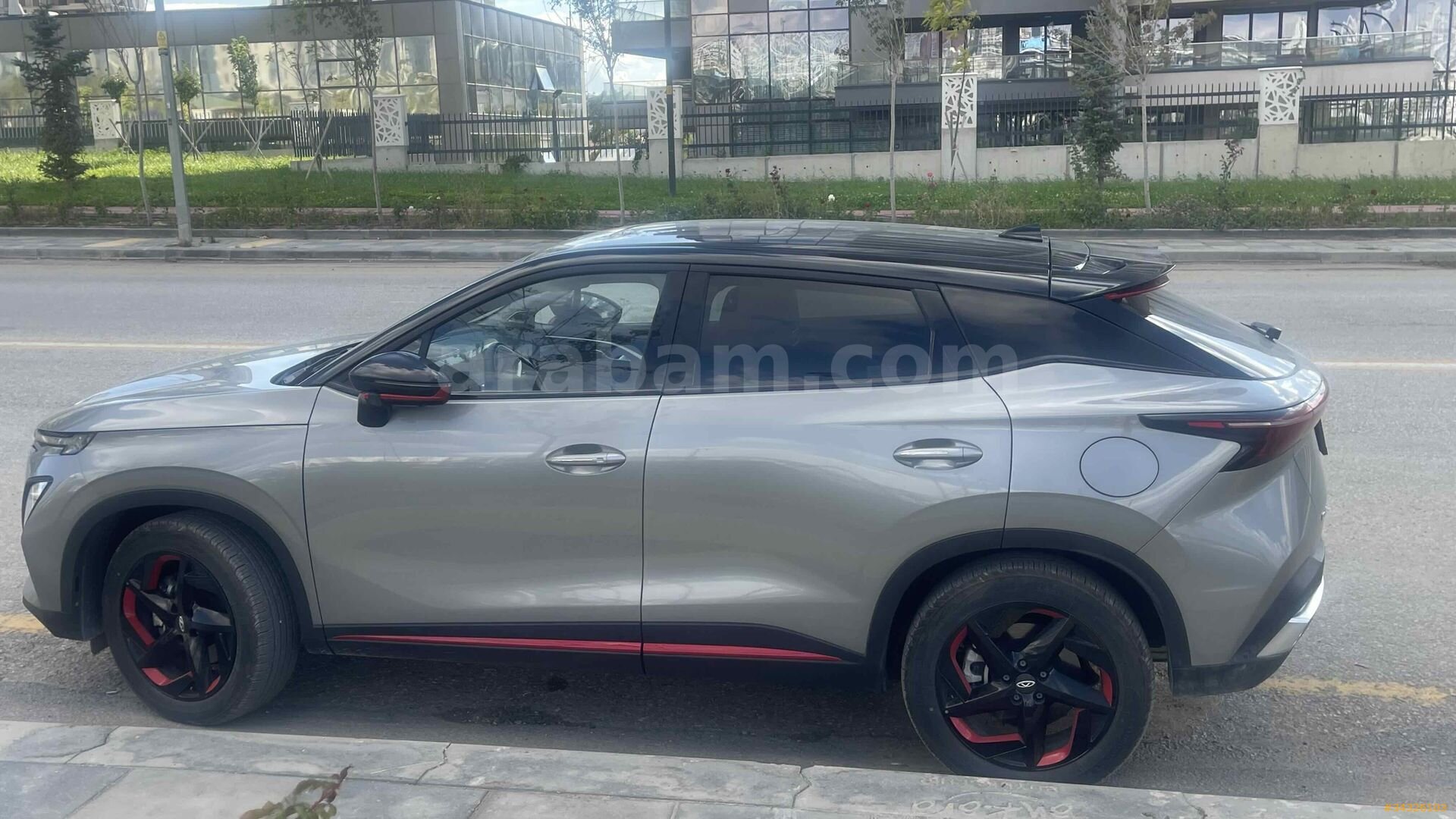 Sahibinden Chery Omoda 5 1.6 T-GDI Excellent 2023 Model Ankara 30.500 km Gri (Gümüş) 2