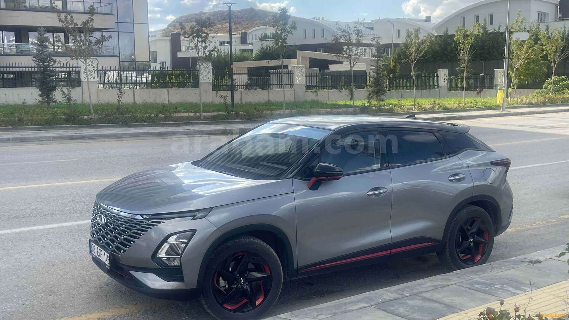 Sahibinden Chery Omoda 5 1.6 T-GDI Excellent 2023 Model Ankara 30.500 km Gri (Gümüş) 3