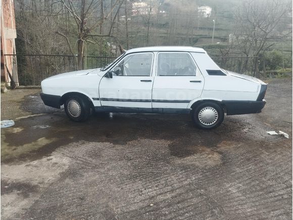 Galeriden Renault R 12 Toros  muayene yeni 1994 Model Trabzon