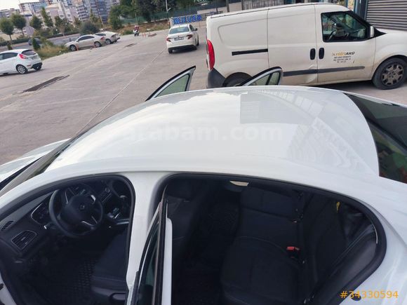 Sahibiden Temiz Servis Bakımlı Garantili 24 bin km Megane