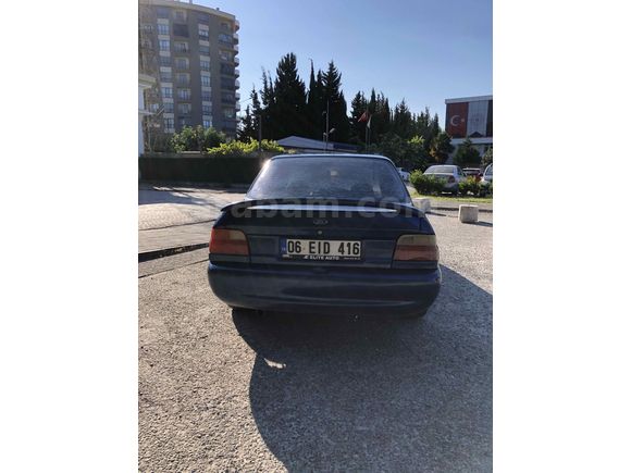 Acil satılık Ford Escort 1.8 Ghia 