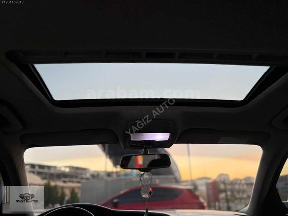 YAĞIZ AUTODAN 2015 A4 joistic 260 bin km ağır hasar kayıtlı