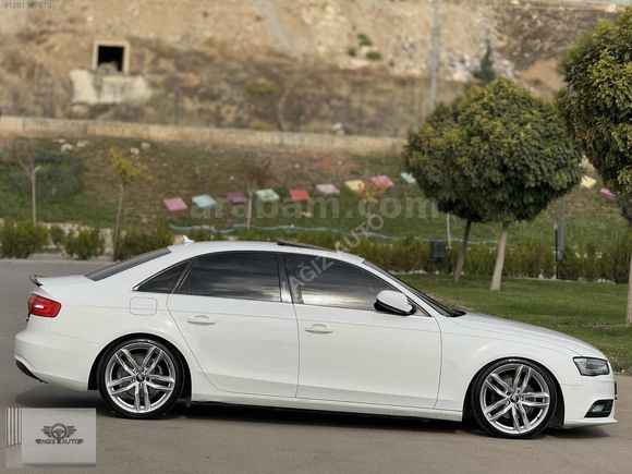 YAĞIZ AUTODAN 2015 A4 joistic 260 bin km ağır hasar kayıtlı