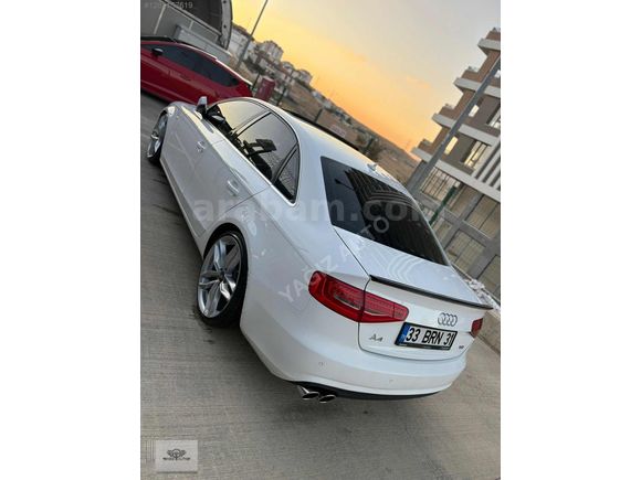 YAĞIZ AUTODAN 2015 A4 joistic 260 bin km ağır hasar kayıtlı