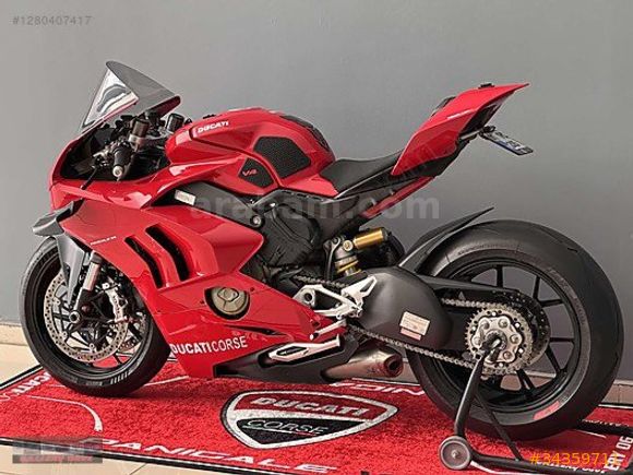 2021 DUCATİ PANİGALE V4 BOYASIZ HATASIZ AKRAPOVİC+K.KART TAKSİT+