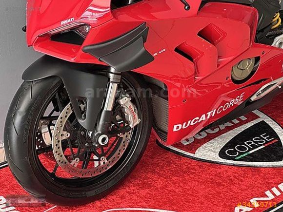 2021 DUCATİ PANİGALE V4 BOYASIZ HATASIZ AKRAPOVİC+K.KART TAKSİT+
