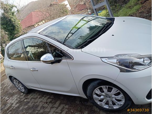 CAM TAVANLI  Peugeot 208 1.2 PureTech Active 2016 Model