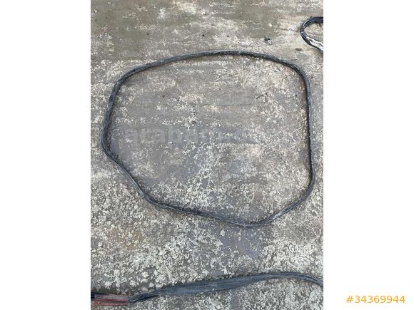 FORD TRANSİT COURİER KAPI FİTİLLERİ ORİJİNAL ÇIKMA HATASIZ