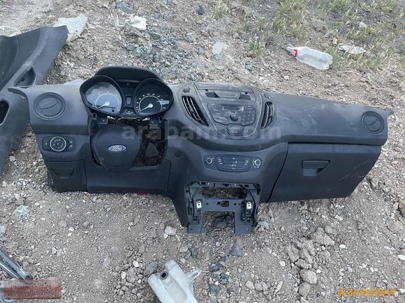 FORD TRANSİT COURİER ÖN GÖĞÜS ORİJİNAL ÇIKMA HATASIZ