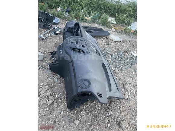 FORD TRANSİT COURİER ÖN GÖĞÜS ORİJİNAL ÇIKMA HATASIZ