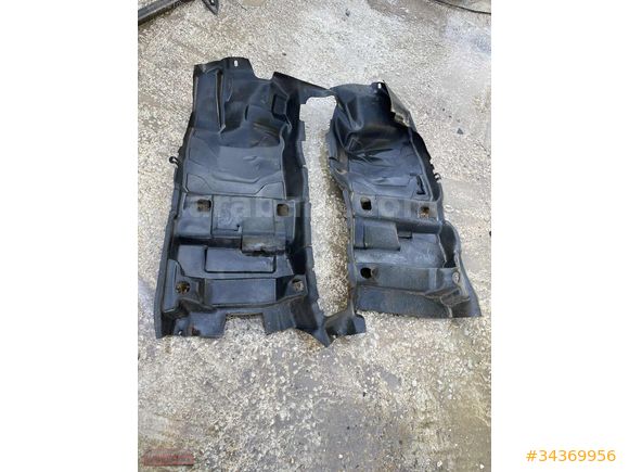 FORD TRANSİT COURİER PANELVAN TABAN HALISI ORİJİNAL ÇIKMA