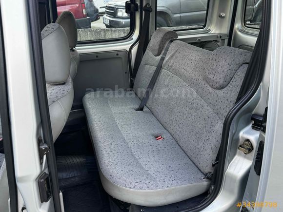 Galeriden Renault Kangoo Multix 1.5 dCi Authentique 2005 Model Rize