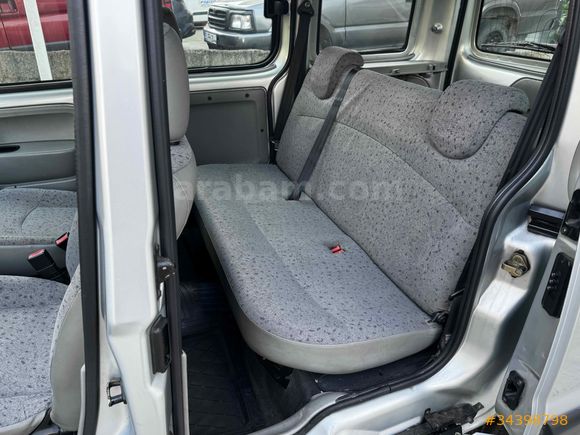 Galeriden Renault Kangoo Multix 1.5 dCi Authentique 2005 Model Rize