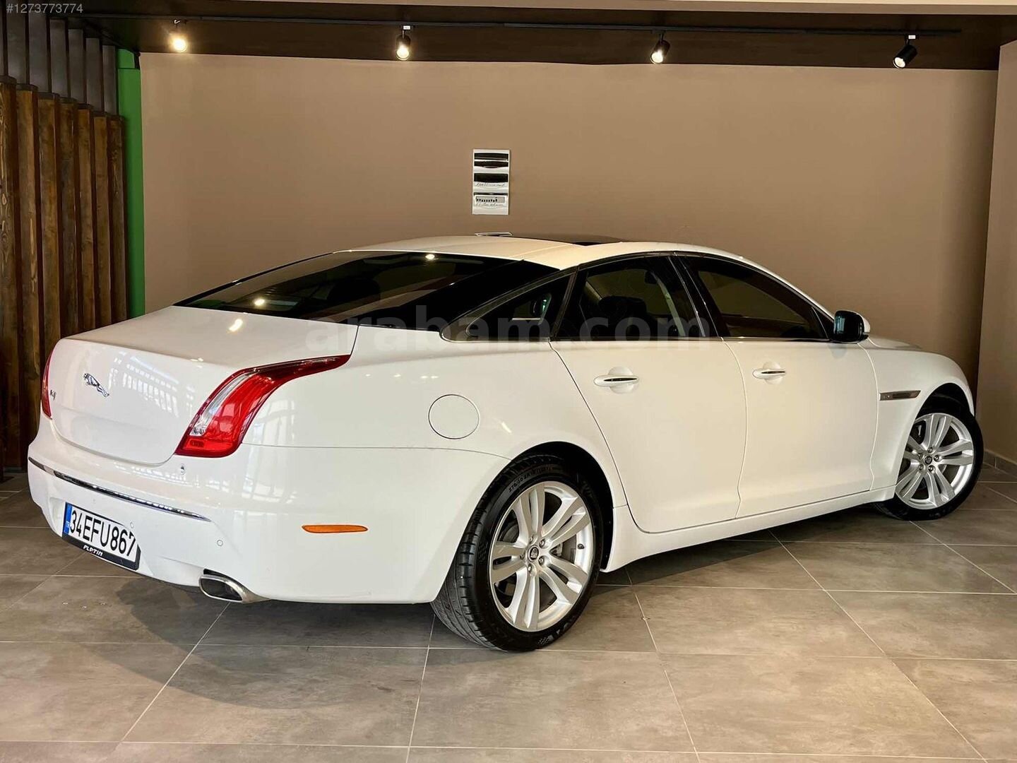 Galeriden Jaguar XJ 3.0 D Portfolio 2011 Model Mersin 146.000 km Beyaz 7